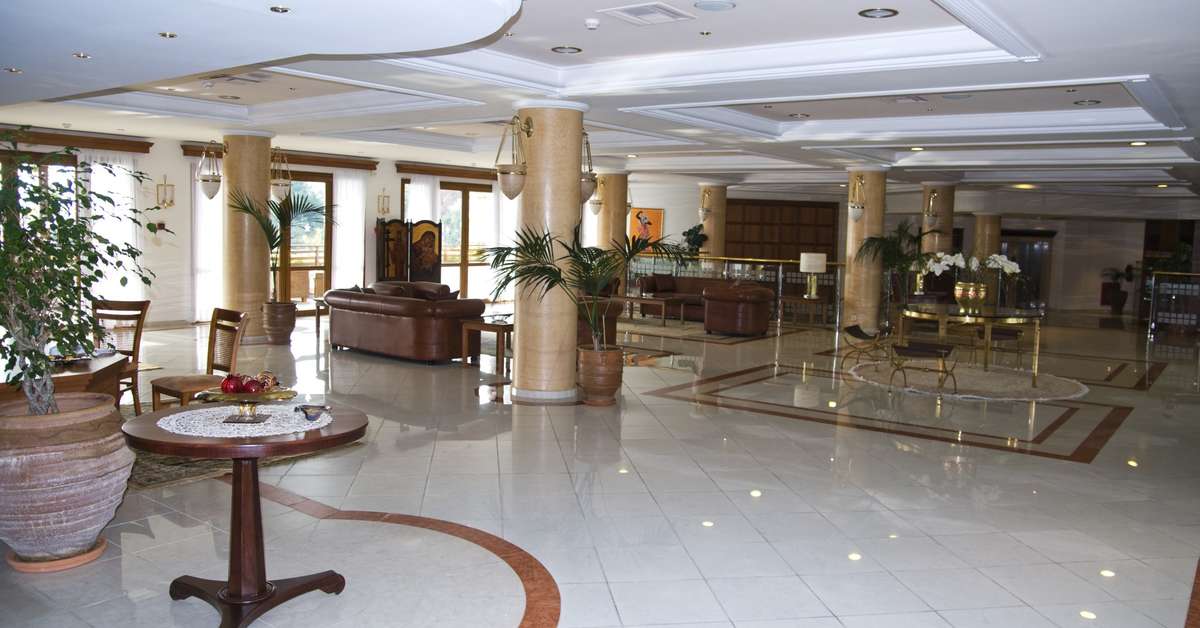 Een foto van het interieur van Hotel Aegean Melathron Thalasso & Spa