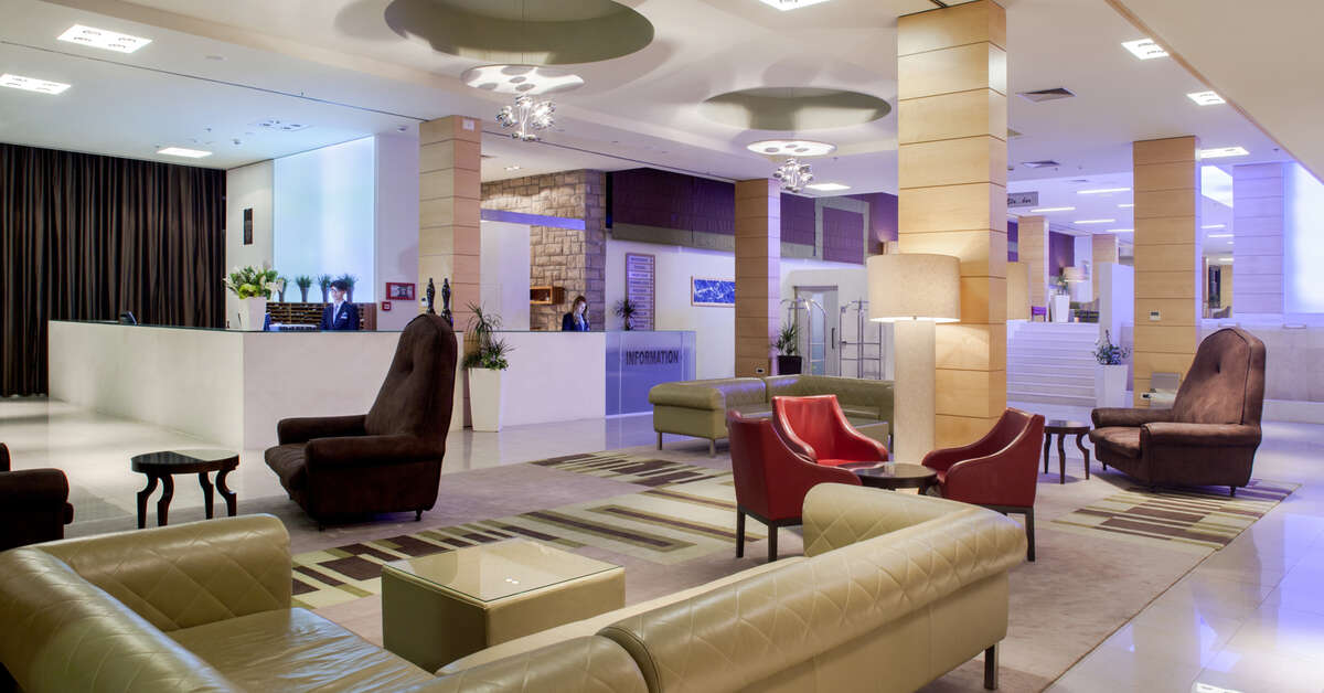Een foto van het interieur van Bluesun Hotel Elaphusa