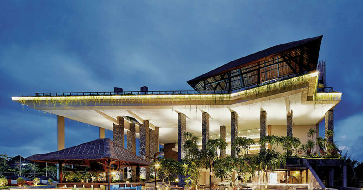 Een foto van het terras bij Four Points by Sheraton Bali Kuta