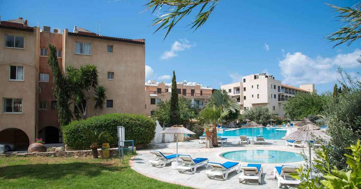 Een foto van het zwembad bij Basilica Holiday Resort