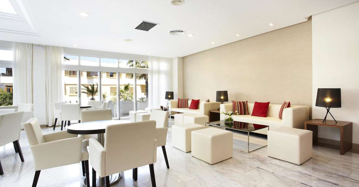 Een foto van het interieur van Grupotel Montecarlo