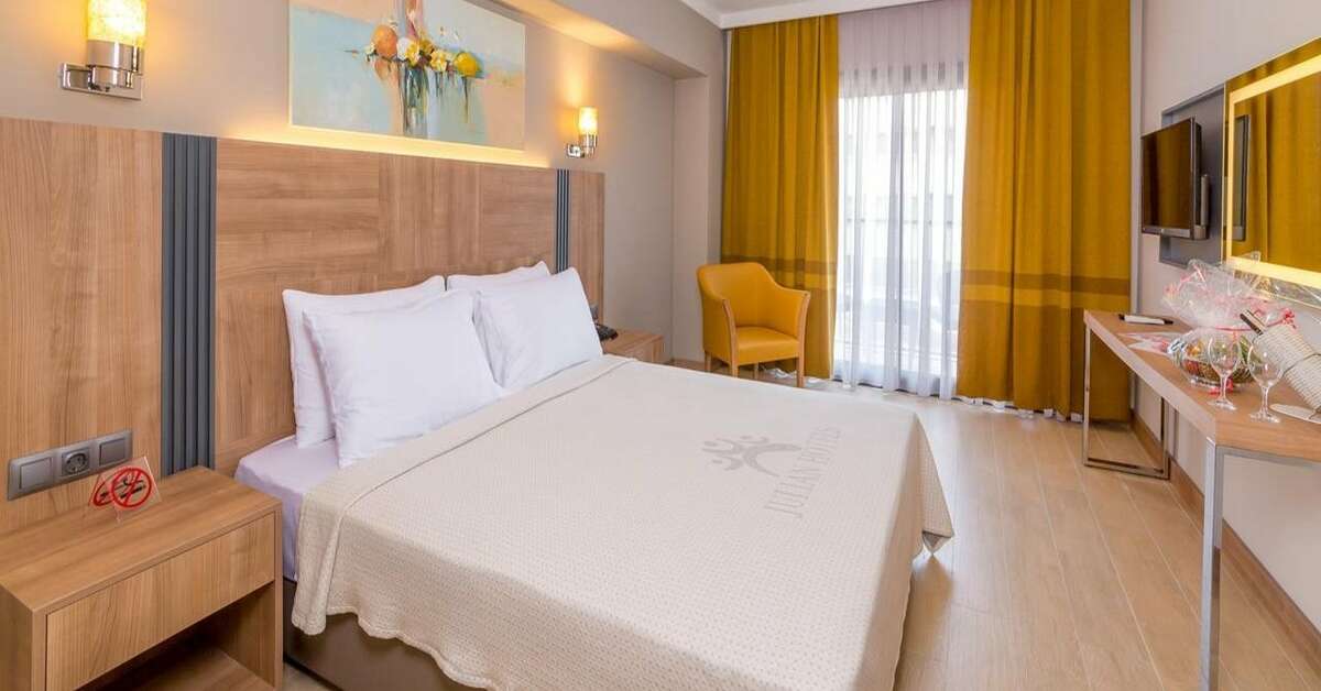 Een foto van Ada Julian Marmaris