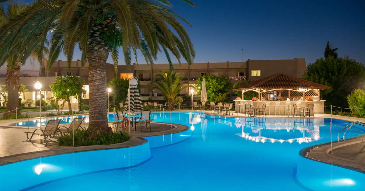 Een foto van het zwembad bij Aethria Hotel