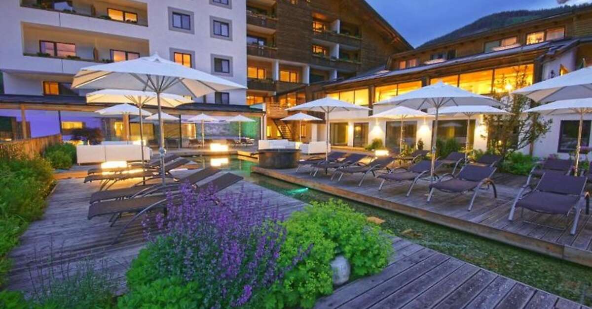 Een foto van de buitenkant van Hotel Nockresort