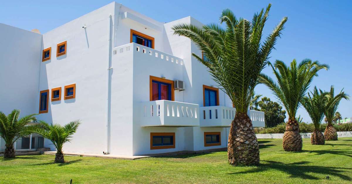 Een foto van de buitenkant van Bouradanis Village Hotel