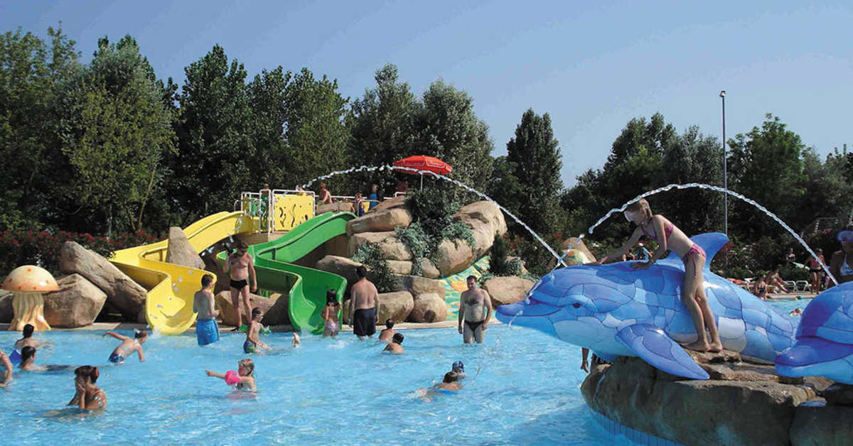 Een foto van het zwembad bij Camping Marina di Venezia