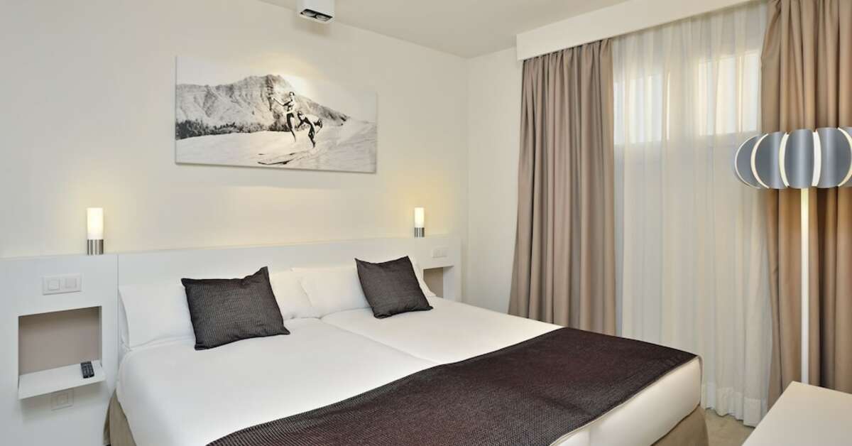Ein Foto Innside by Melia Wave Calvia