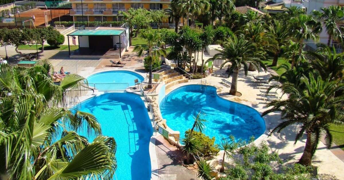 Ein Foto vom Pool im Aparthotel Club Simo