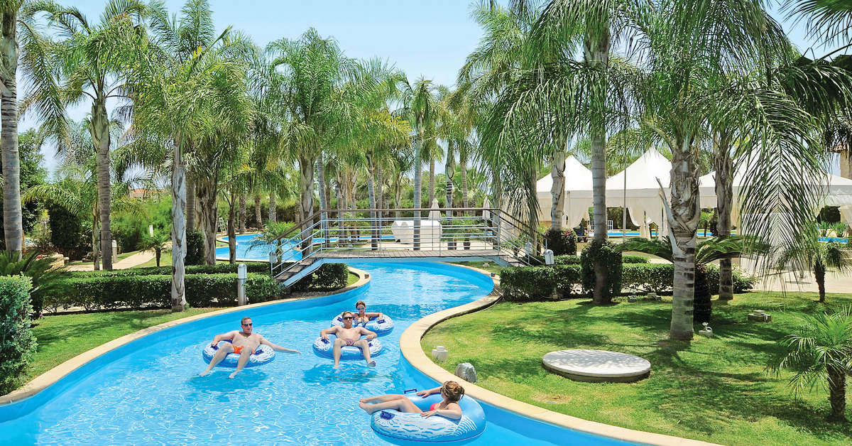 Een foto van het zwembad bij Olympic Lagoon Resort Ayia Napa