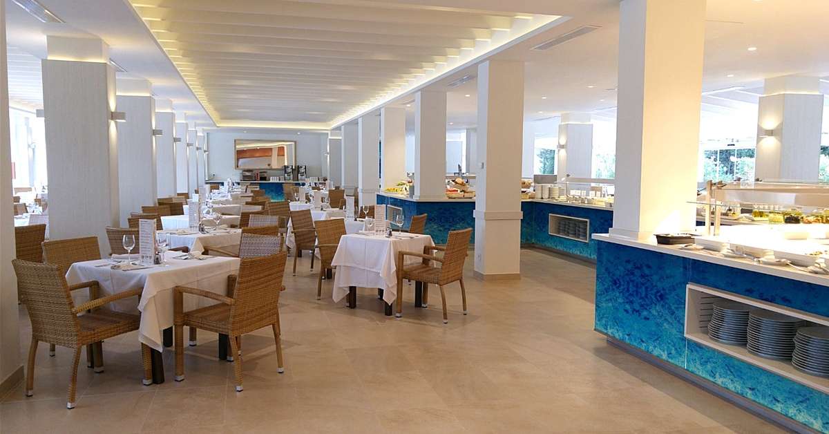 Een foto van de faciliteiten bij Puerto Azul Suite Hotel