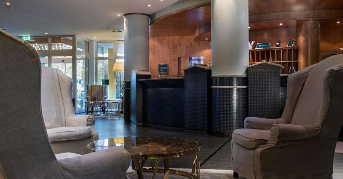 Een foto van het interieur van Congress Hotel Weimar by Mercure