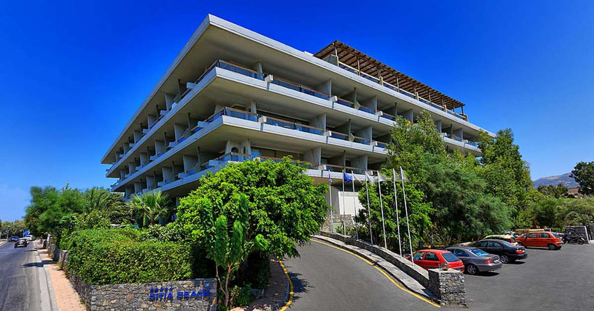 Ein Foto von der Außenansicht des Sitia Beach City Resort & Spa