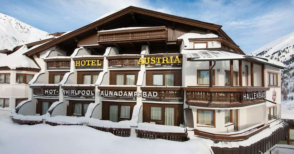 Een foto van de buitenkant van Hotel Austria & Bellevue