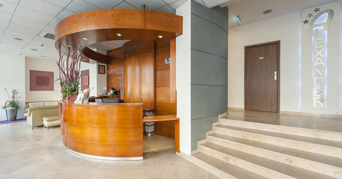Een foto van het interieur van Hotel Alexander