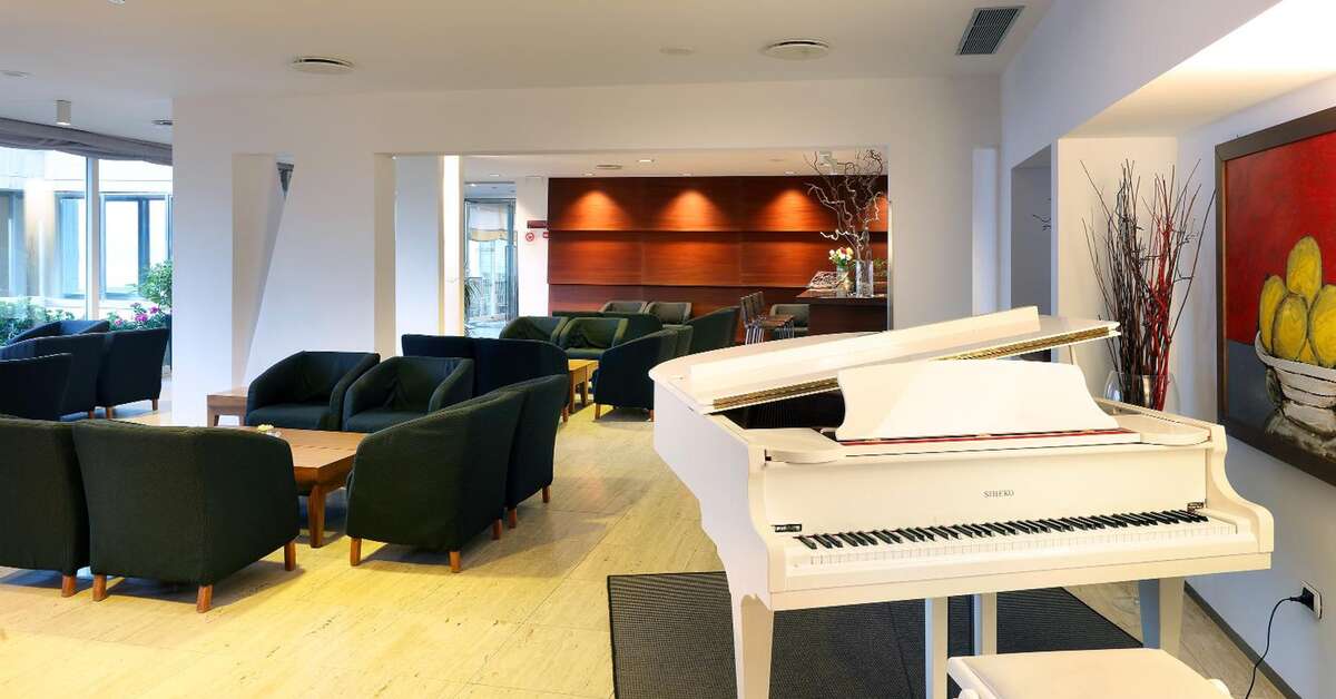 Een foto van het interieur van Eurostars Monte Tauro