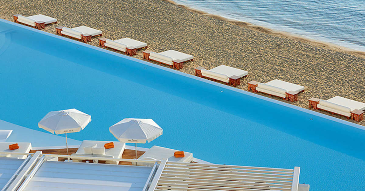 Een foto van het zwembad bij Nikki Beach Resort & Spa Porto Heli