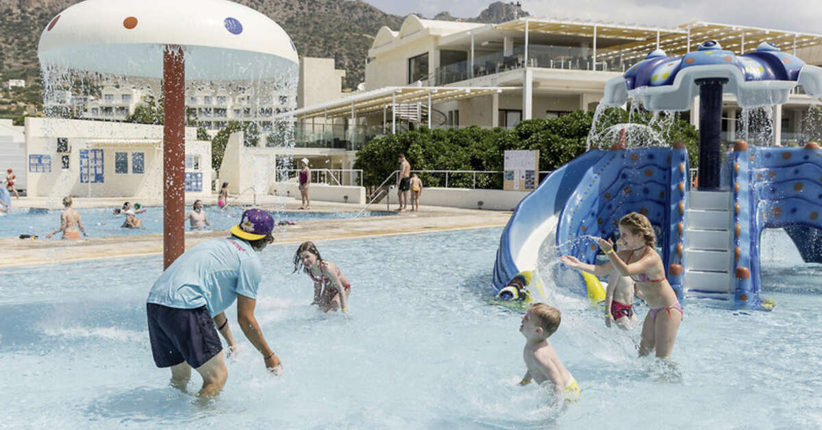 Een foto van het zwembad bij Sunshine Crete Village
