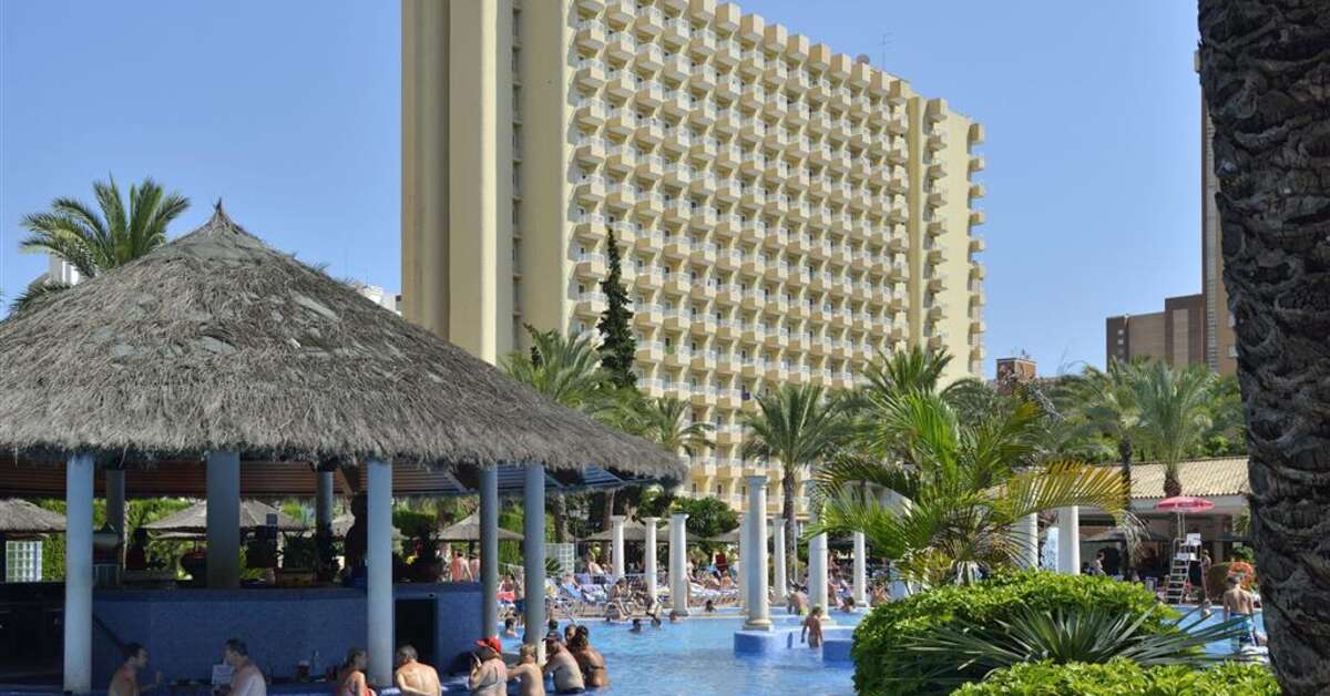 Een foto van het zwembad bij Sol Pelicanos Ocas