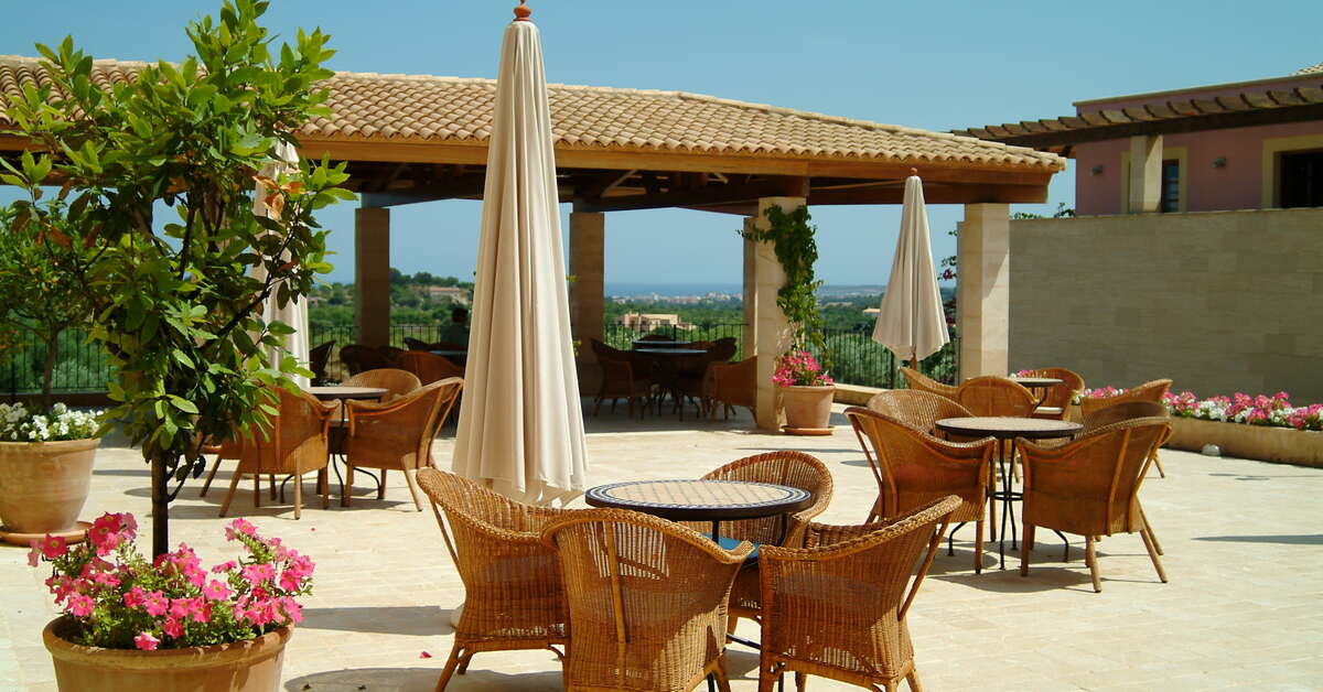 Ein Foto von der Terrasse im Pula Suites Boutique Resort
