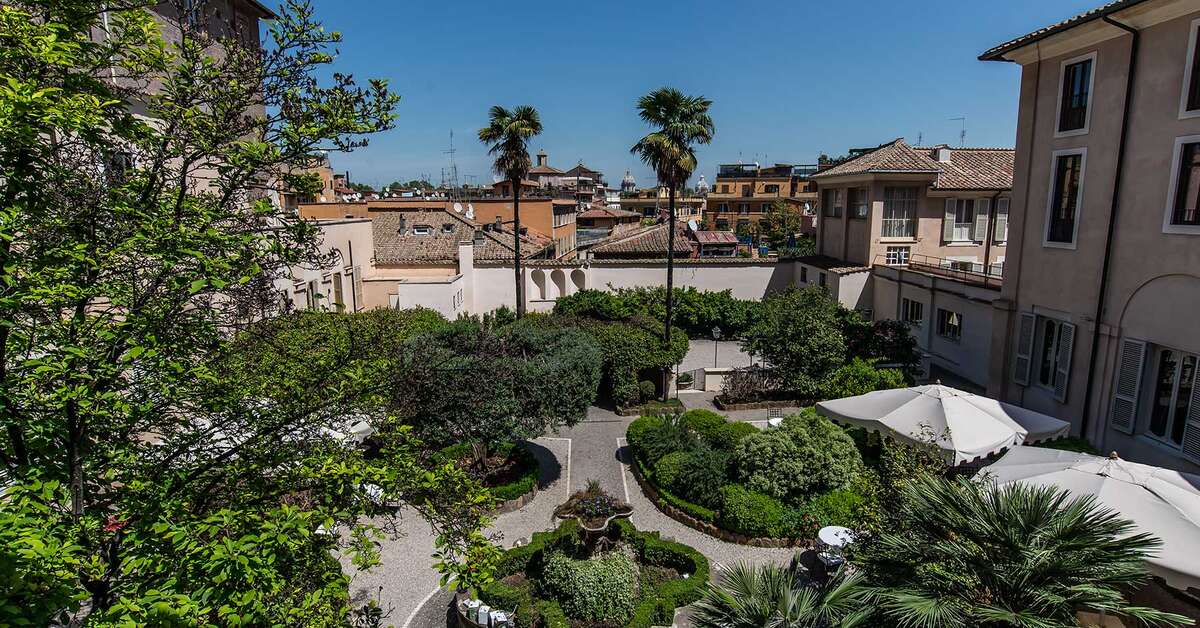 Een foto van het terras bij Voi Donna Camilla Savelli Hotel