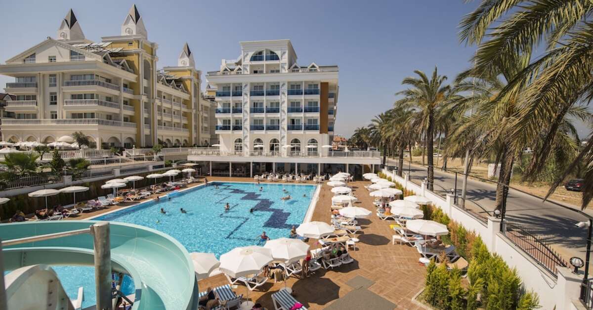 Ein Foto vom Pool im Palm World Resort & Spa