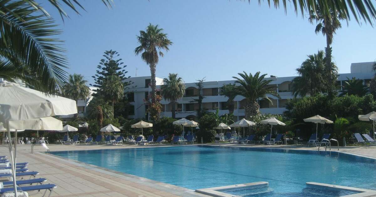 Een foto van het zwembad bij Tigaki Beach Hotel