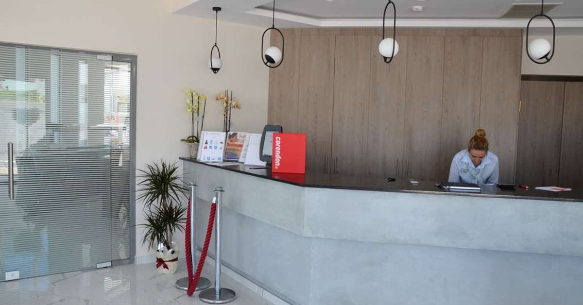 Een foto van het interieur van Tesoro Hotel