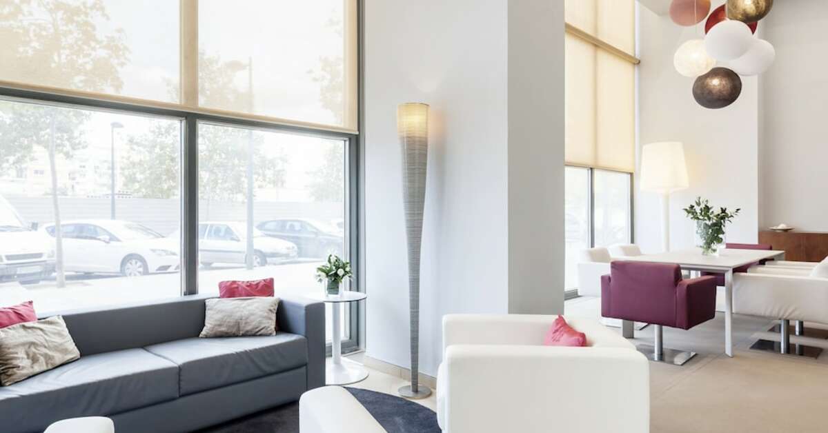 Een foto van het interieur van Hotel Ilunion Valencia 3
