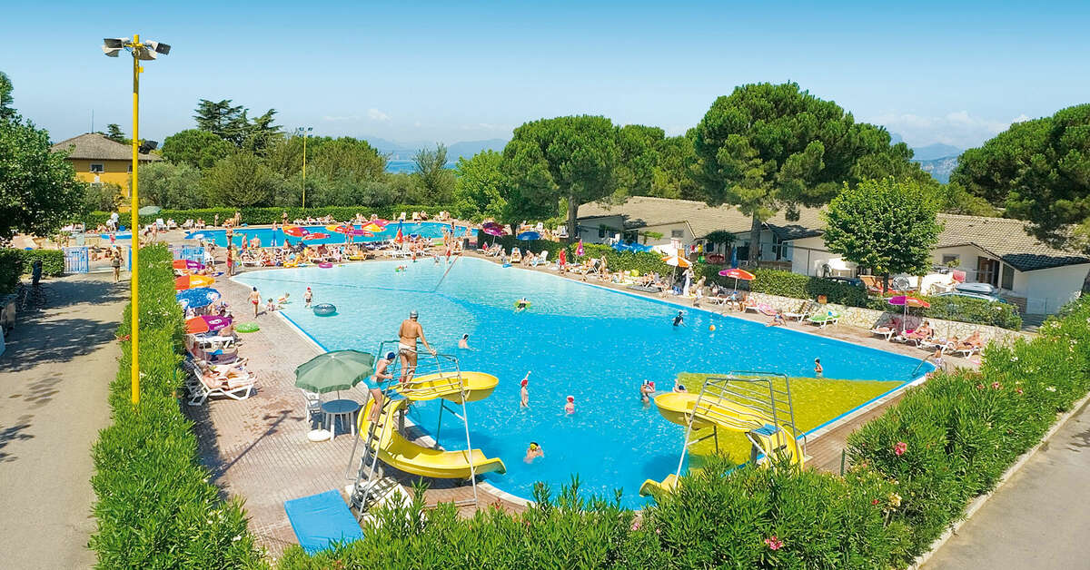 Een foto van het zwembad bij Camping Cisano & San Vito