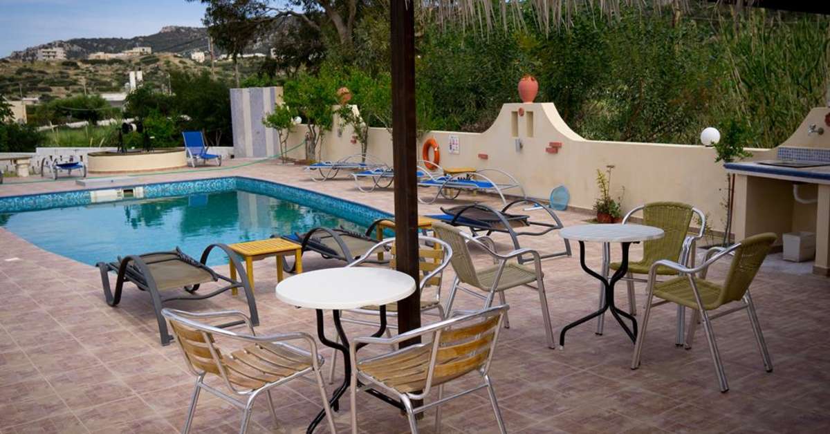 Een foto van het terras bij Garden Villa