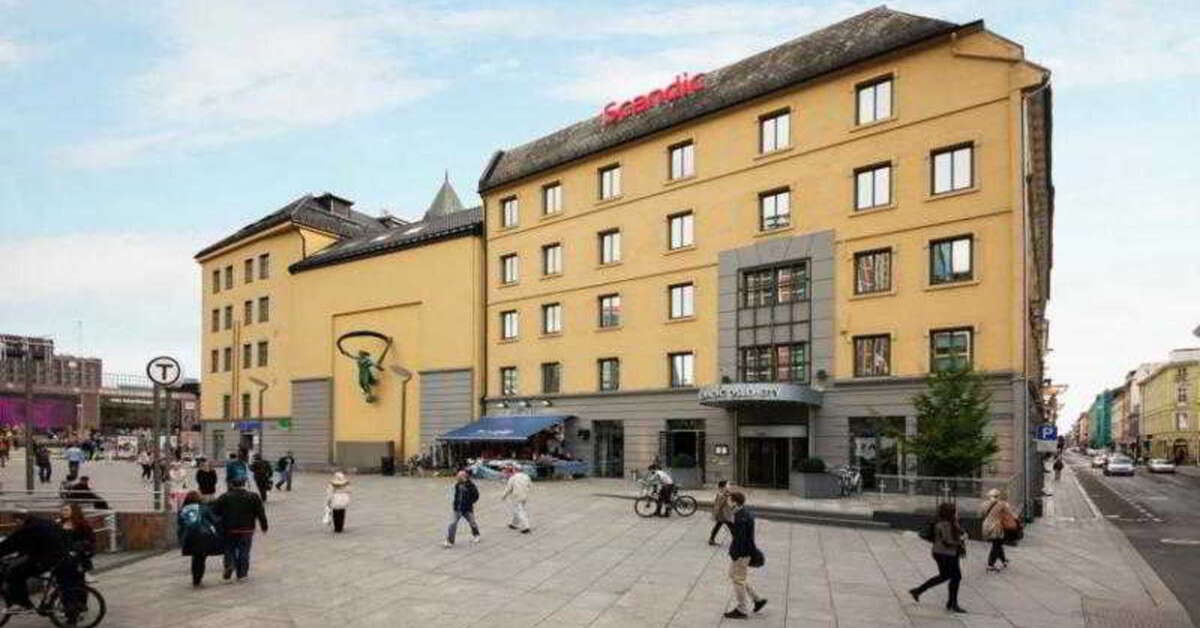 Een foto van de buitenkant van Scandic Oslo City