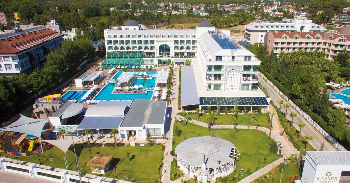 Een foto van het zwembad bij Karmir Resort & Spa
