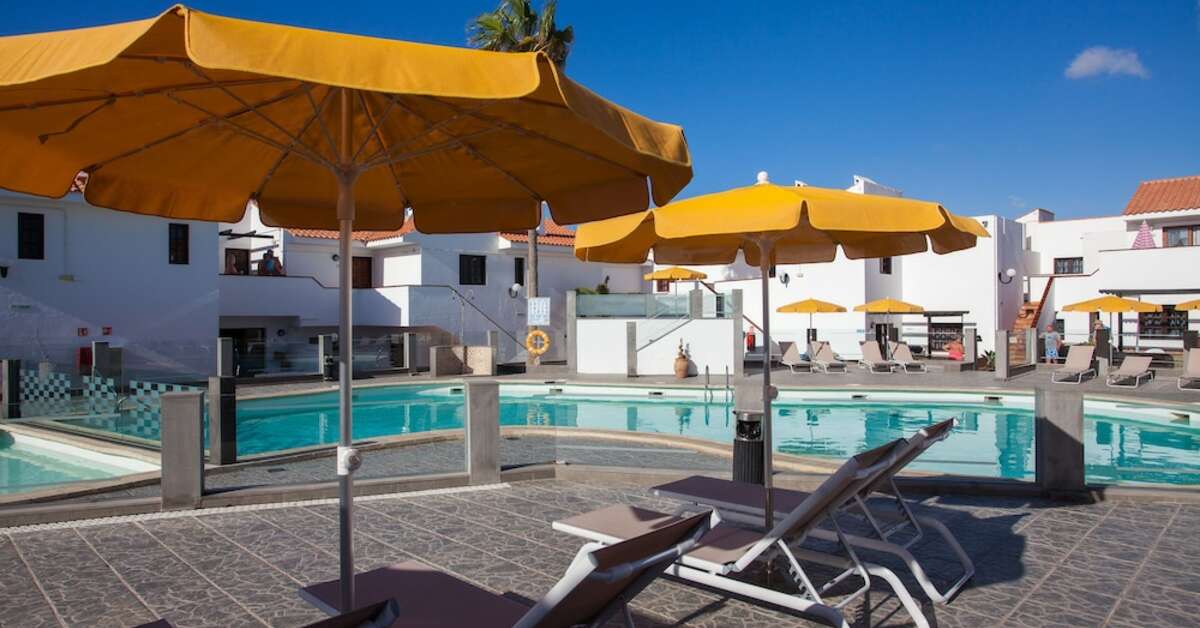Een foto van het zwembad bij Appartementen Villa Florida