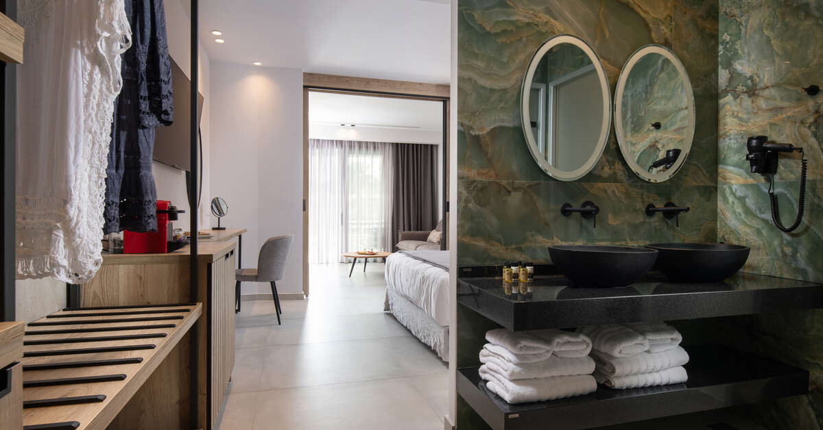 Een foto van Lagomandra Beach Hotel & Suites
