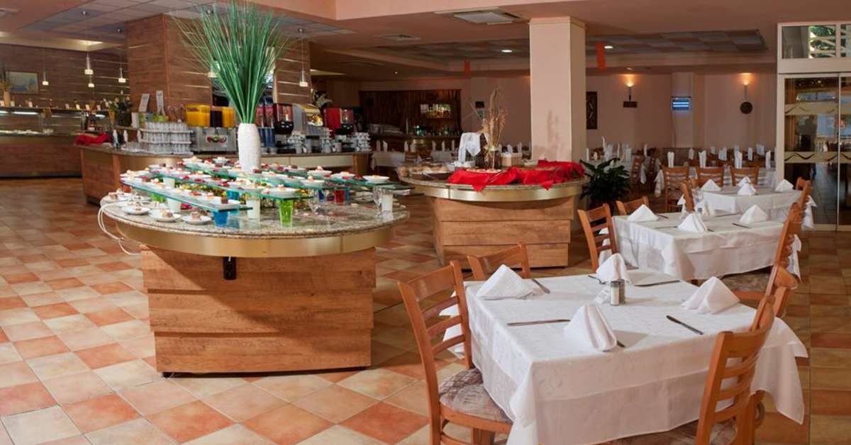Een foto van het interieur van Hotel Sandy Beach