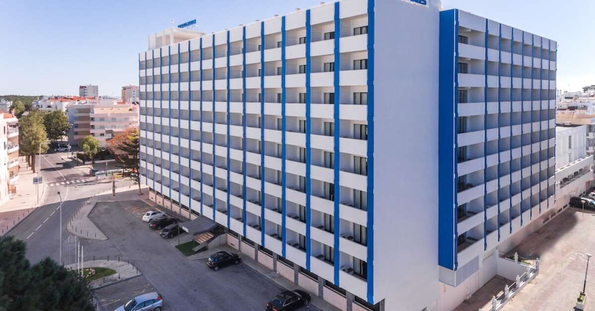 Een foto van de buitenkant van Hotel Navegadores