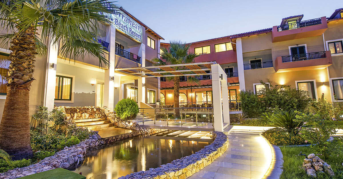 Een foto van de buitenkant van Mediterranean Beach Resort