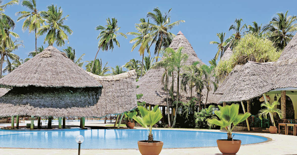 Een foto van het zwembad bij Neptune Paradise Beach Resort & Spa