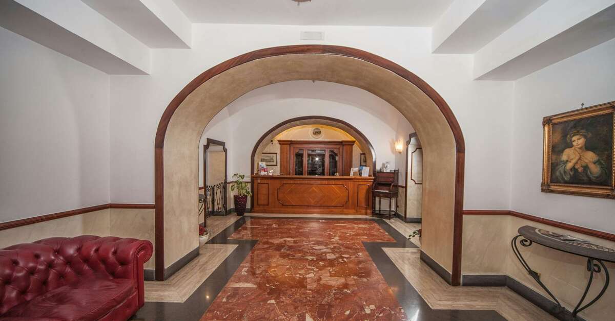 Een foto van Hotel La Pace Napoli