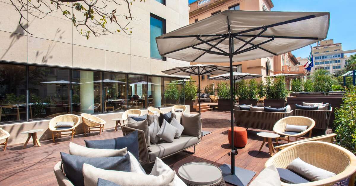 Een foto van het terras bij Ocean Drive Barcelona