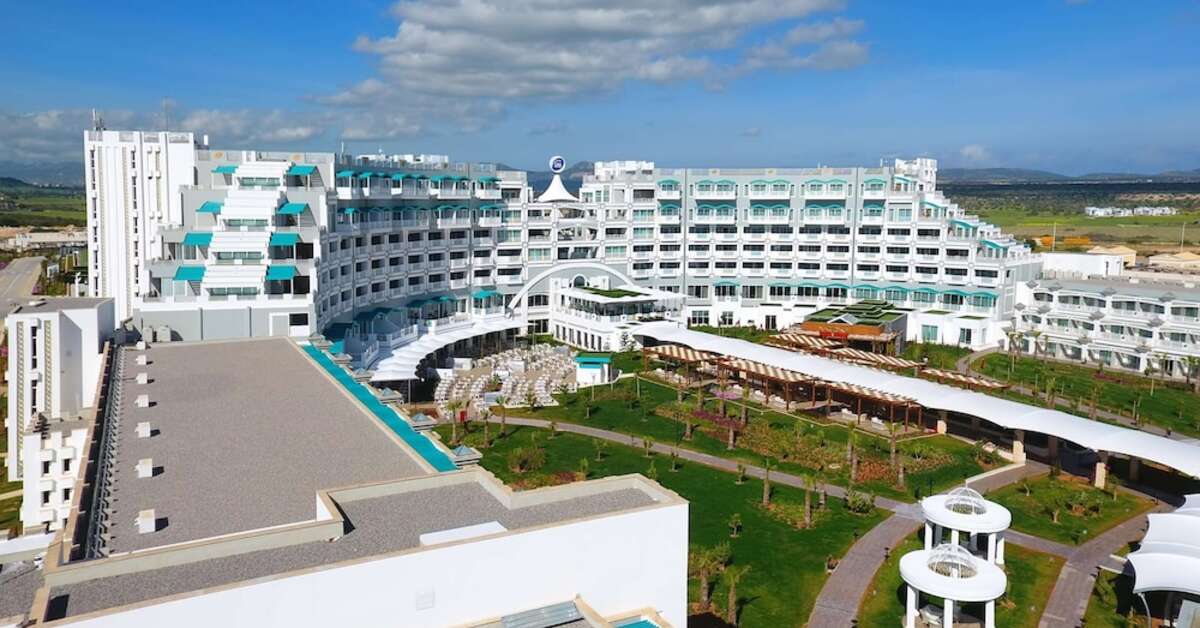Een foto van een overzicht van Limak Cyprus Deluxe Hotel