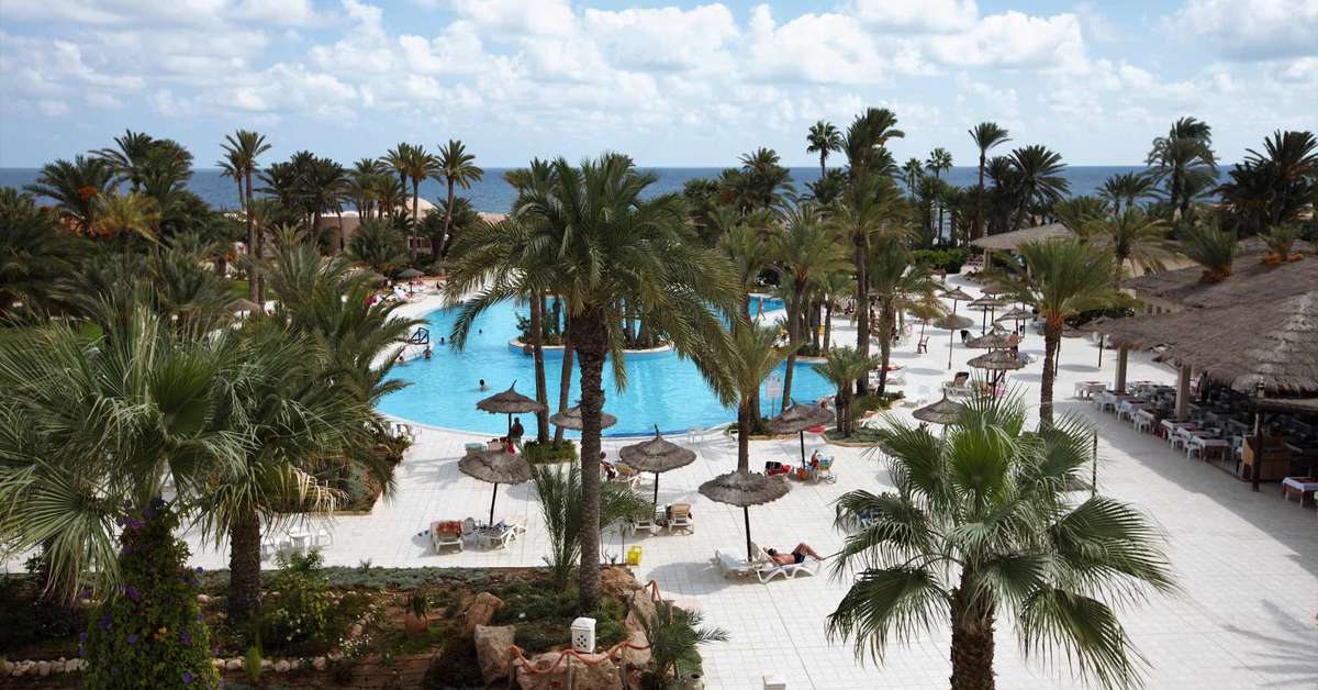 Een foto van het zwembad bij Zita Beach Resort