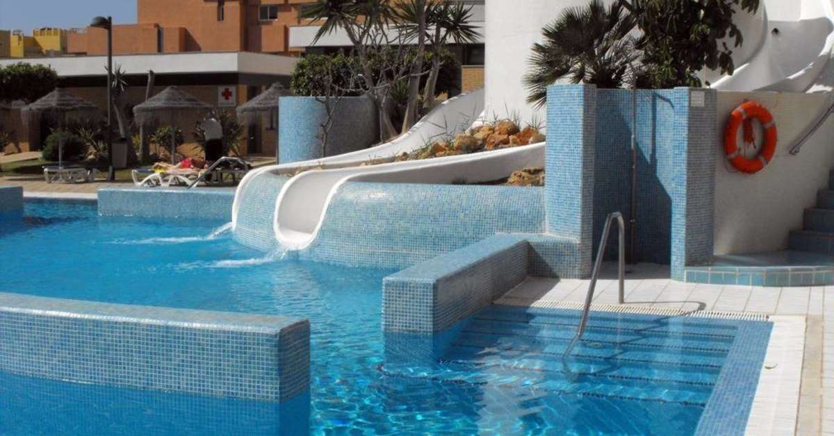 Een foto van het zwembad bij Hotel Neptuno