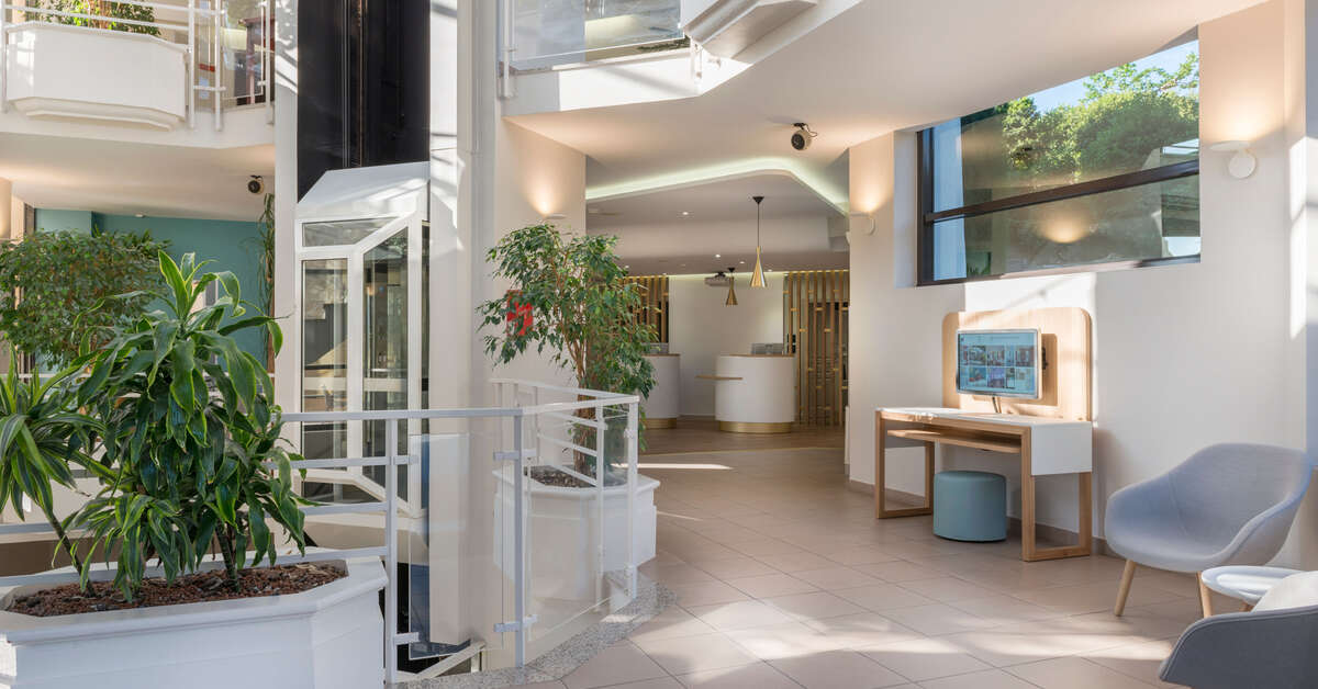 Een foto van het interieur van Hotel Les Jardins de Sainte-Maxime