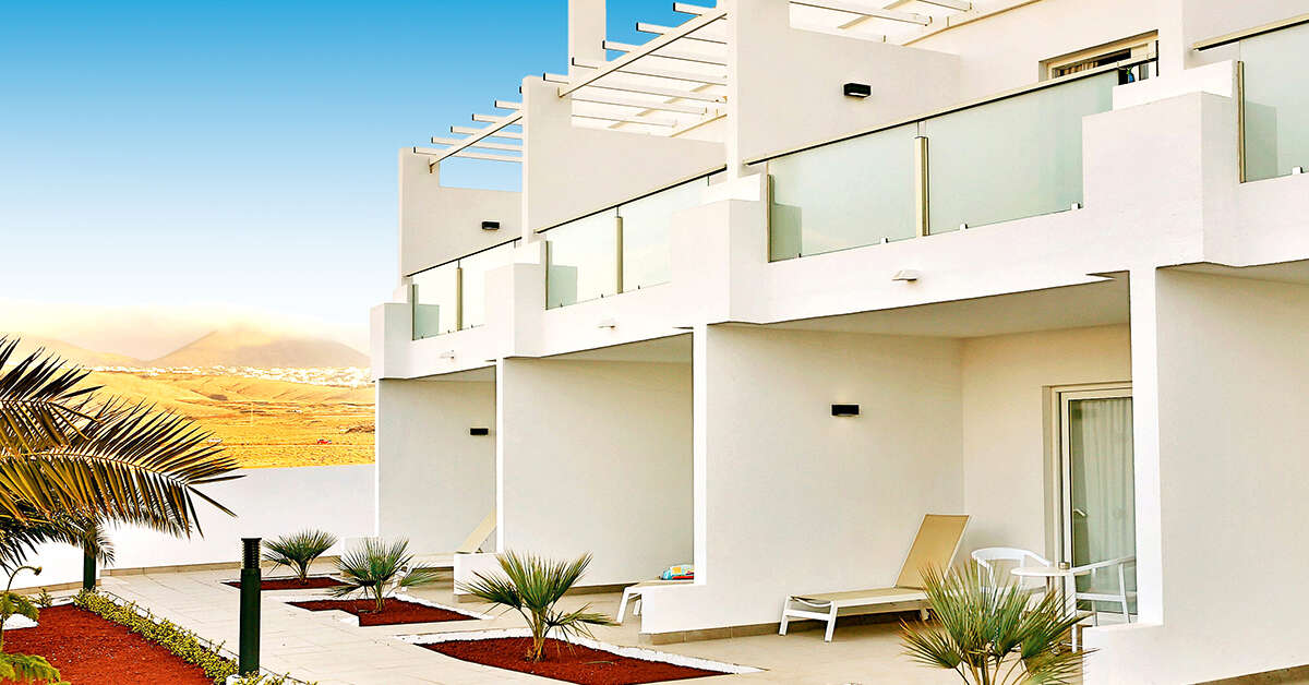 Een foto van de buitenkant van Sentido Aequora Lanzarote Suites