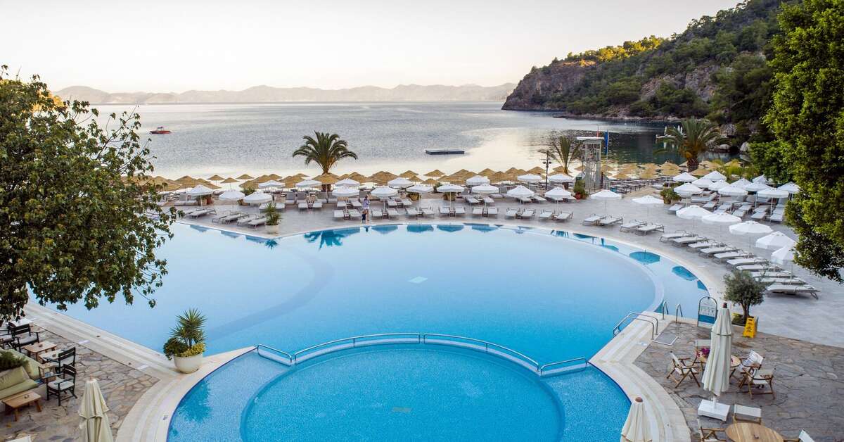 Een foto van het strand bij Hillside Beach Club