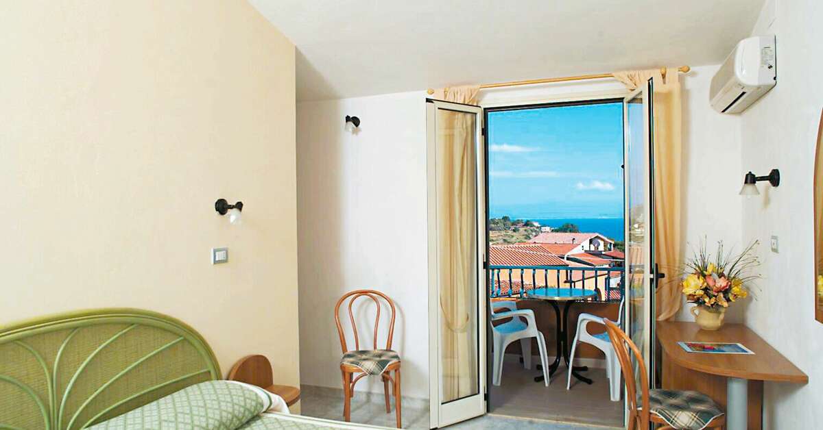Ein Foto Hotel Grotticelle