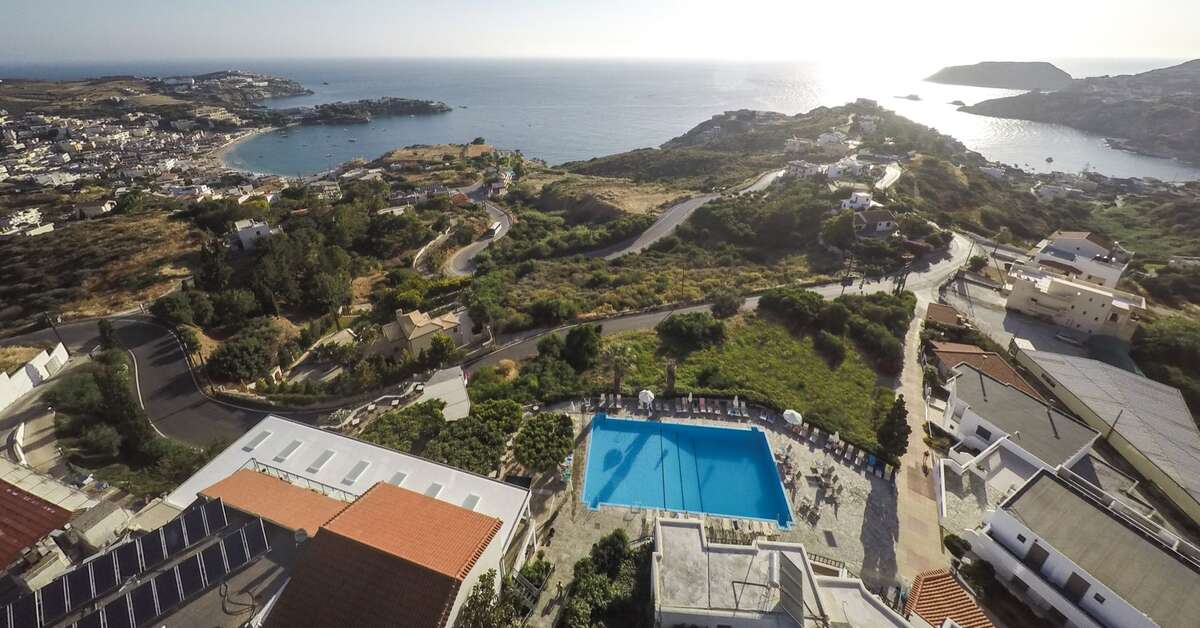 Een foto van het zwembad bij Panorama Village & Hotel
