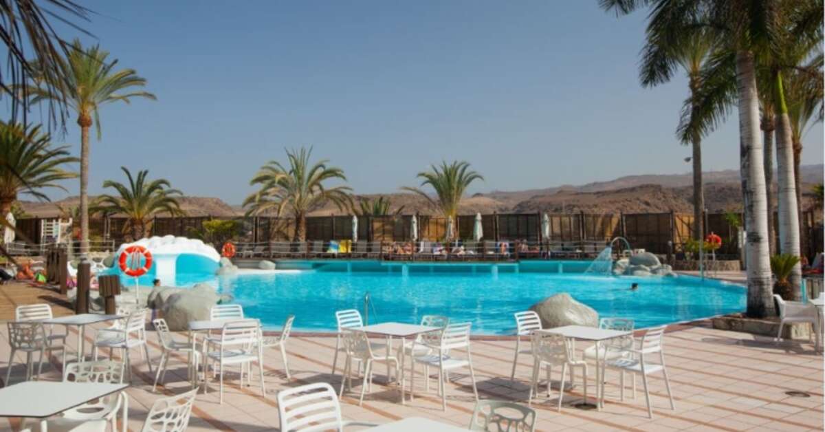 Een foto van het zwembad bij Abora Continental by Lopesan Hotels