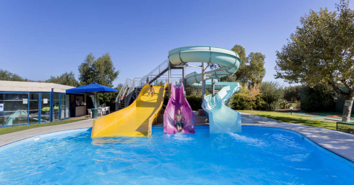 Een foto van het zwembad bij Blue Sea Holiday Village